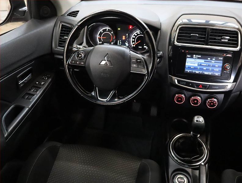 Mitsubishi ASX (2015) 1.6 DI-D, 4X4, Tempomat - fotka 7 z 22