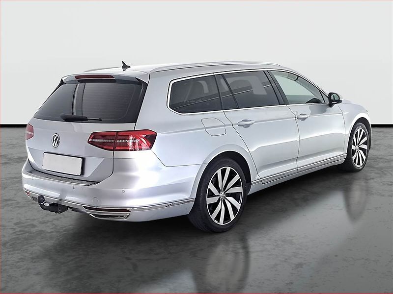Volkswagen Passat (2016) Highline 2.0 TDI, Kůže, Navi - fotka 5 z 18