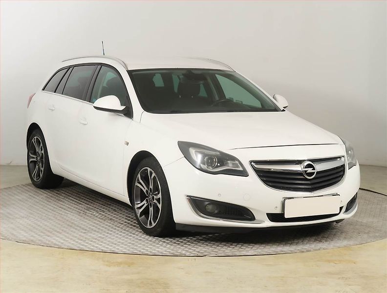 Opel Insignia (2015) 2.0 CDTI, nová STK, rezervace - fotografie inzerátu