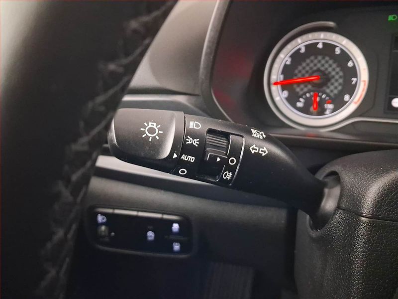 Hyundai Bayon (2021) 1.2 i, Serv.kniha - fotka 16 z 19