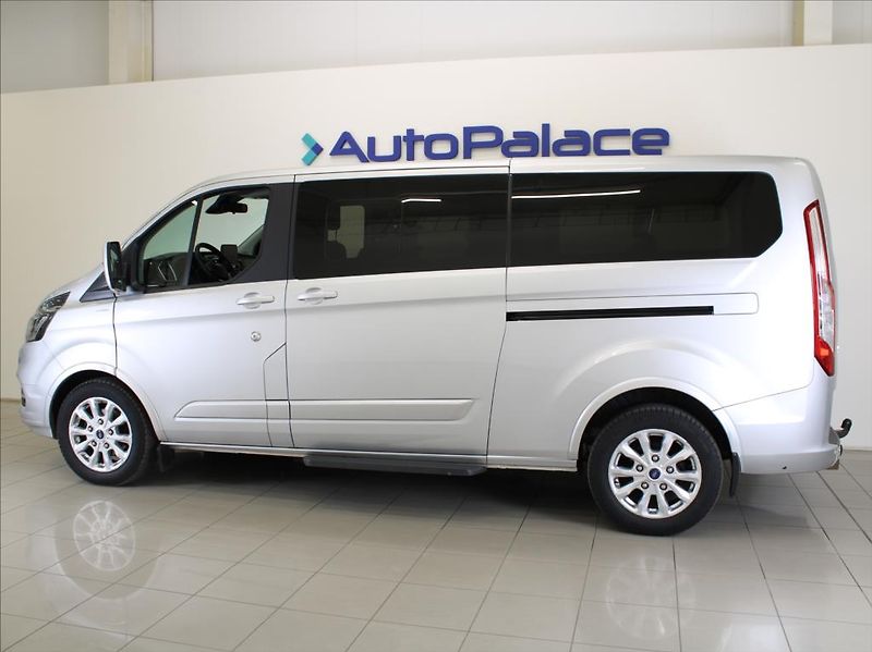 Ford Tourneo Custom 2,0 EBlue 136kW AT Titan. ČR - fotka 5 z 22