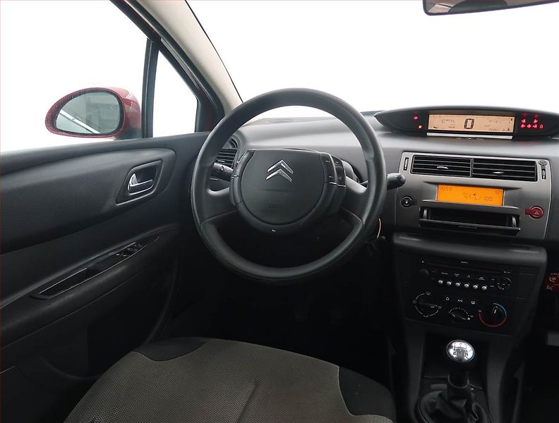 Citroën C4 (2009) 1.6 HDi, nová STK, Klima - fotka 7 z 14