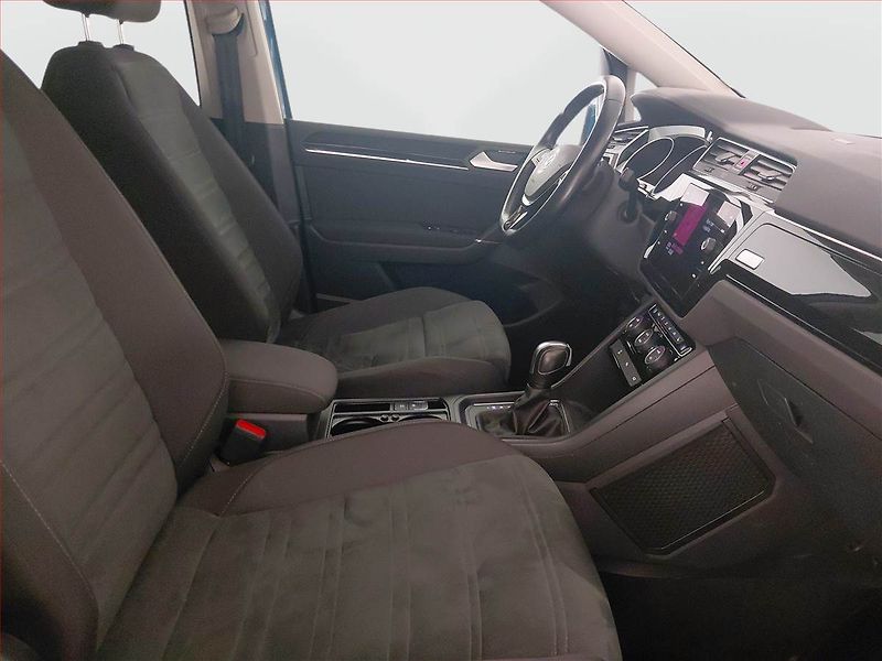 Volkswagen Touran (2020) 1.5 TSI - fotka 9 z 22