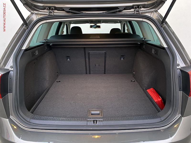 Volkswagen Golf (2014) 1.2 TSi, CUP, AC, park.čidla - fotka 7 z 17