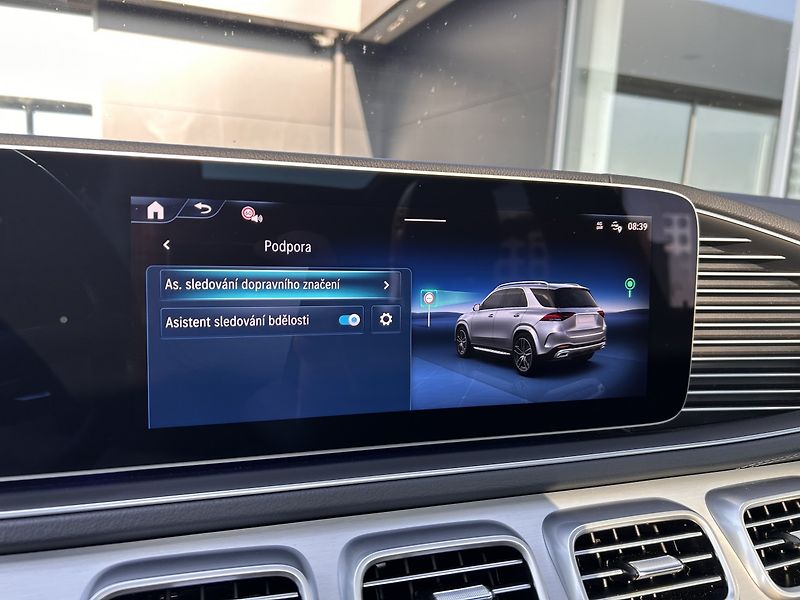 Mercedes-Benz GLE 450d 4MATIC AMG NIGHT - fotka 21 z 29