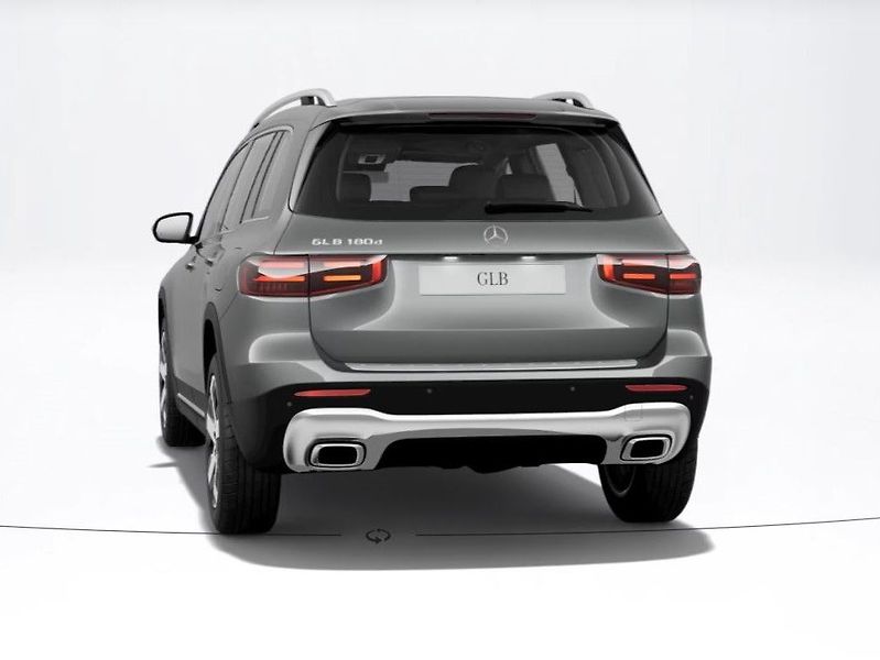 Mercedes-Benz GLB 180 d - fotka 4 z 9