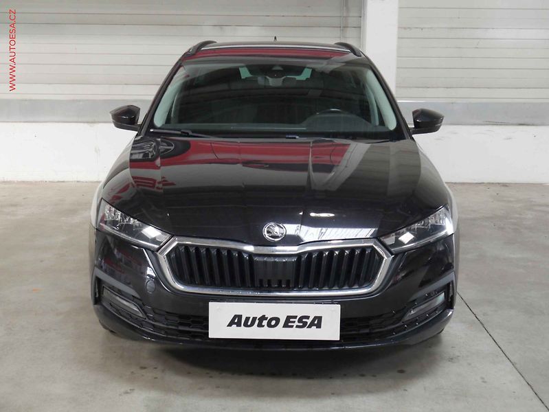 Škoda Octavia (2020) 2.0 TDI, Ambition, DSG, navi - fotka 2 z 21