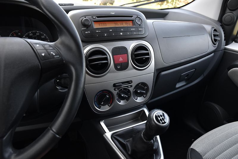 Fiat Qubo 1.3 MultiJet,KLIMA,PDC,ALU16 - fotka 19 z 44