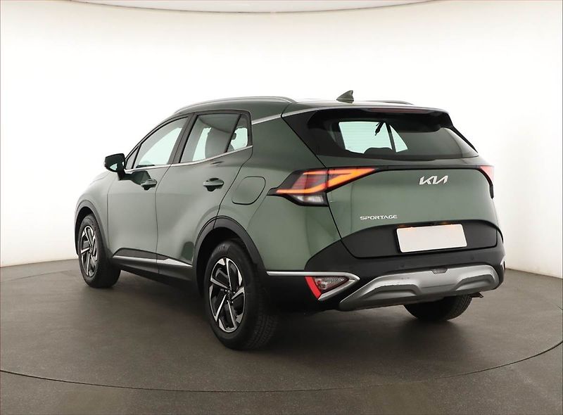 Kia Sportage (2022) 1.6 T-GDI - fotka 4 z 20