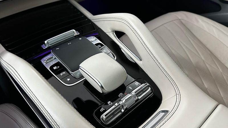 Mercedes-Benz GLS 63 AMG / TOP VÝBAVA  - fotka 52 z 80
