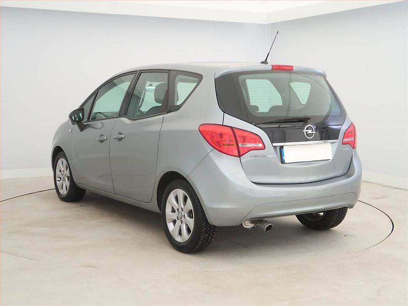 Opel Meriva (2010) 1.4 Turbo, ČR,1.maj - fotka 4 z 15