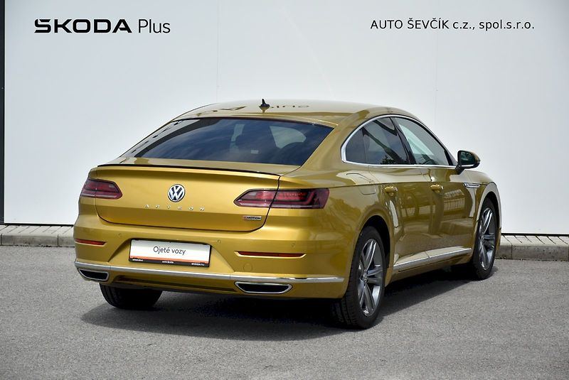 Volkswagen Arteon (2018) R-Line  2.0 BITDI 176kW 4x4 DS - fotka 2 z 32