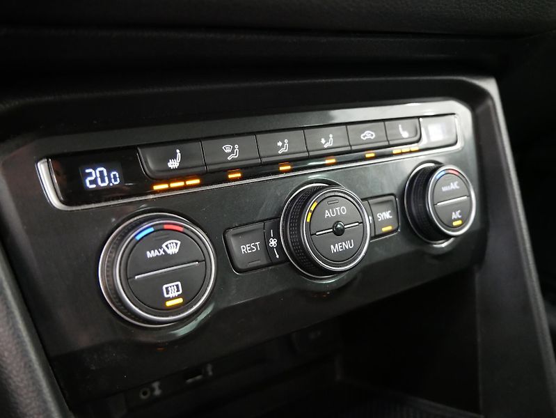 Volkswagen Tiguan - fotka 20 z 25