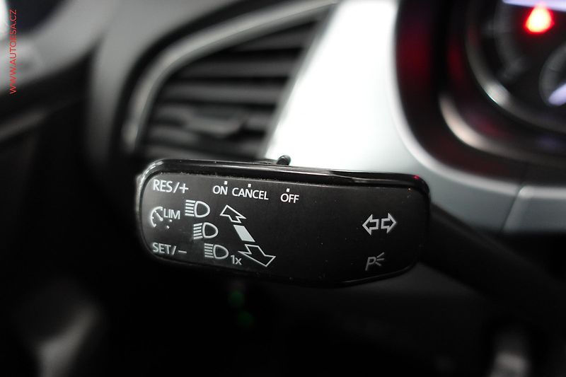 Škoda Fabia (2021) 1.0 TSi, 2.maj,ČR, Ambition - fotka 15 z 21