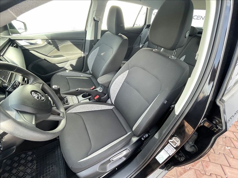 Škoda Scala 1,0 Tsi Cool 70kw 110t.km 1.ma - fotka 11 z 23