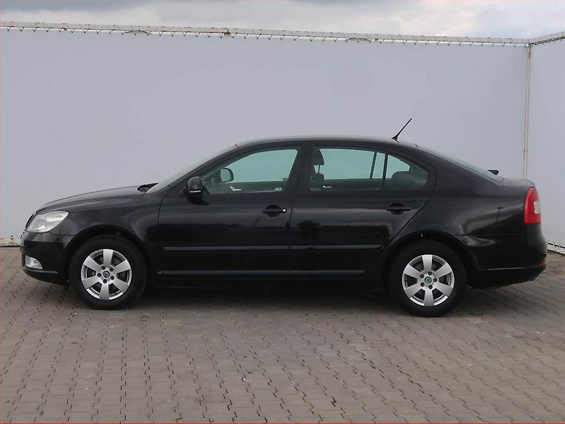 Škoda Octavia (2011) Ambition 1.4 TSI, Serv.kniha - fotka 3 z 13