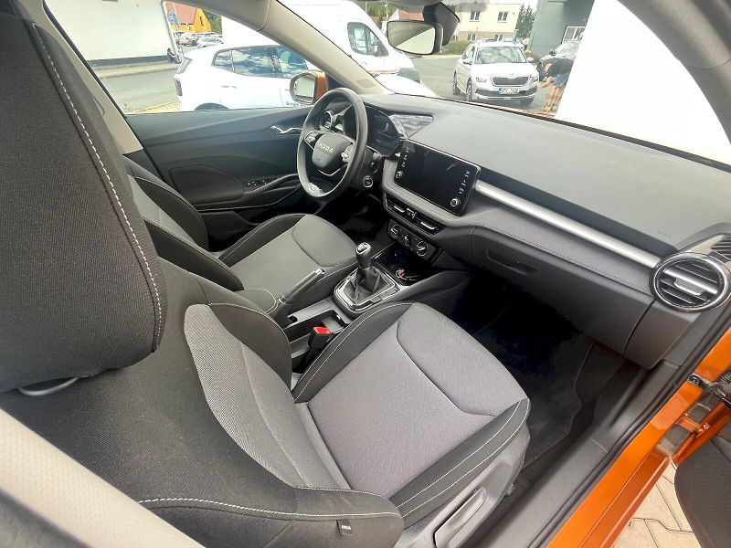 Škoda Fabia (2025) Selection 1.0TSi 70kW 5°manuál - fotka 18 z 29