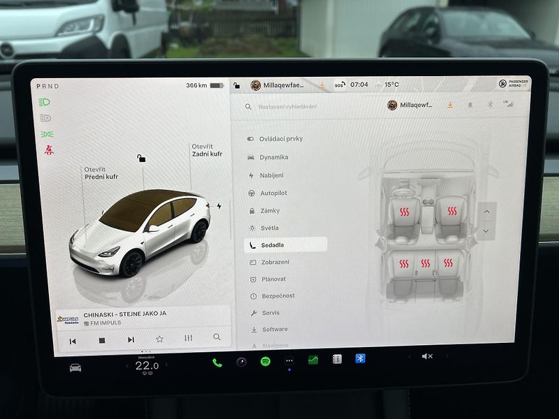 Tesla Model Y LONG RANGE DUAL MOTOR  TZ 92% - fotka 30 z 56