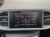 Peugeot 308 (2020) 1.2 PT, Allure, navi, panor - náhled 18