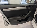 Škoda Superb 2.0 TDI STYLE - náhled 11