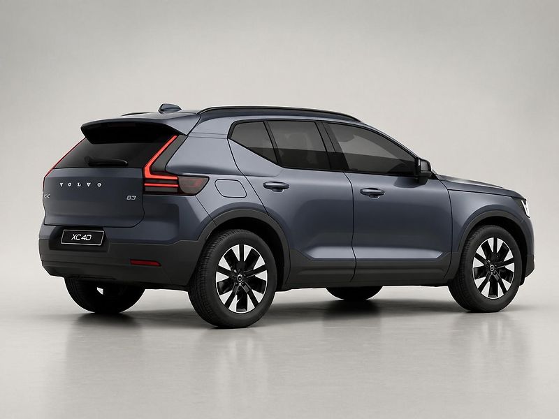 Volvo XC40 (2026) B3 PLUS DARK  - fotka 6 z 17