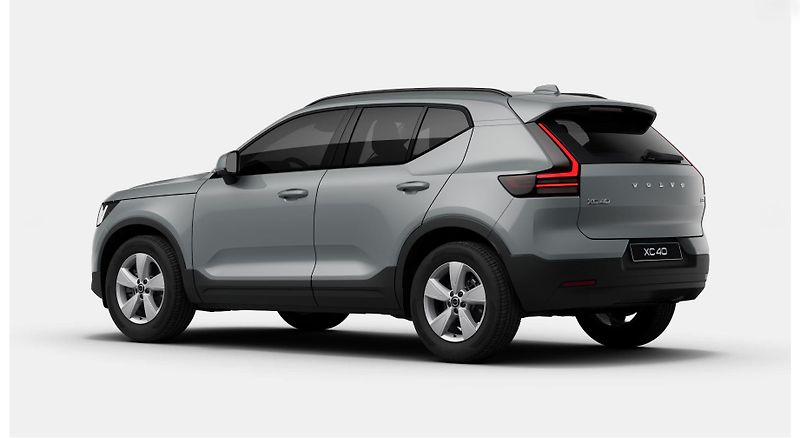 Volvo XC40 (2026) B3 AUT ESSENTIAL - fotka 3 z 12
