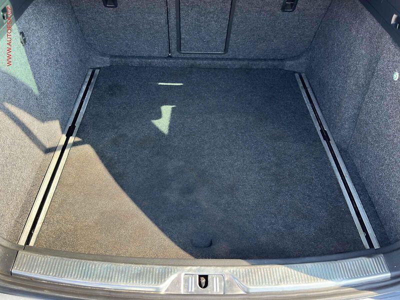 Škoda Superb (2012) 2.0 TDi 4x4, ČR, Bixen - fotka 7 z 22