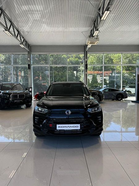 KGM Korando STYLE+ 1.5 GDI-T - fotka 2 z 13