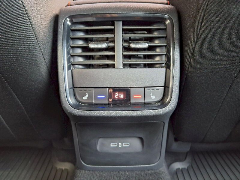 Škoda Octavia (2023) RS DSG 2,0TDi 147kW - fotka 31 z 35