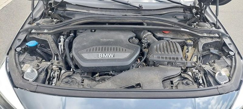 BMW Řada 2 (2021) 218d 2.0 Gran Coupe - fotka 13 z 15