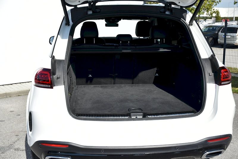 Mercedes-Benz GLE (2023) 300d - fotka 9 z 28