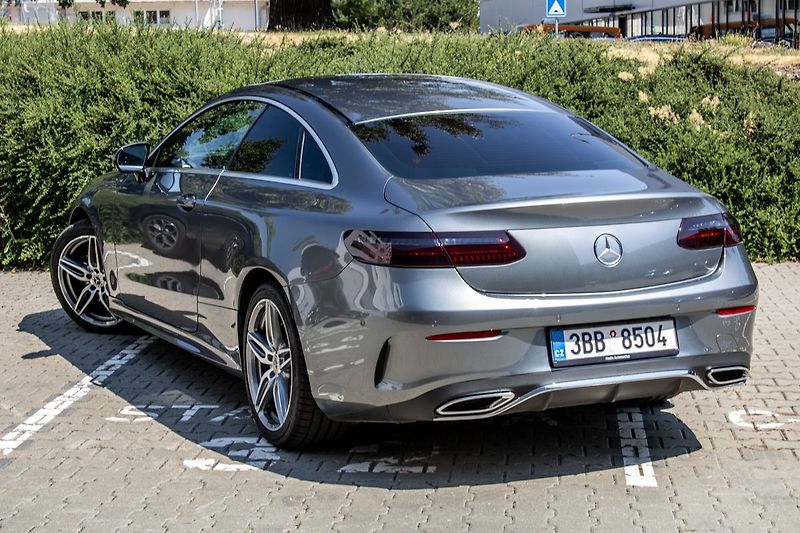 Mercedes-Benz Třídy E D 2017 AT 143kW - fotka 6 z 26