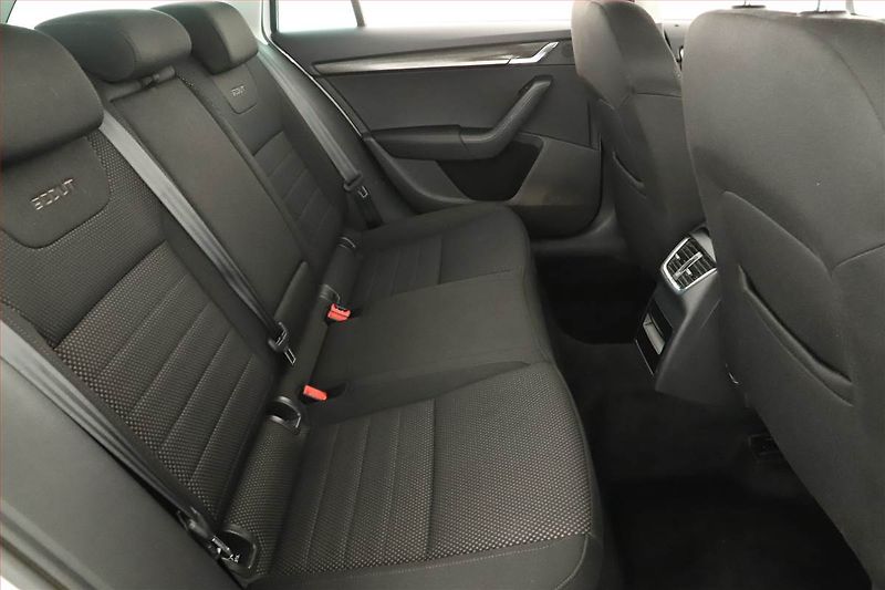 Škoda Octavia (2017) Scout 2.0 TDI, 4X4, Automat - fotka 7 z 13