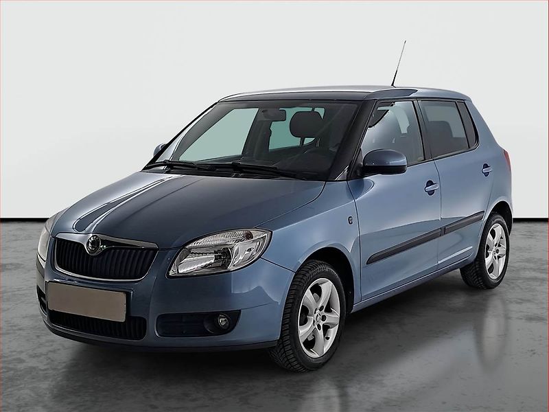 Škoda Fabia (2010) 1.2, Park. senzory - fotka 2 z 17