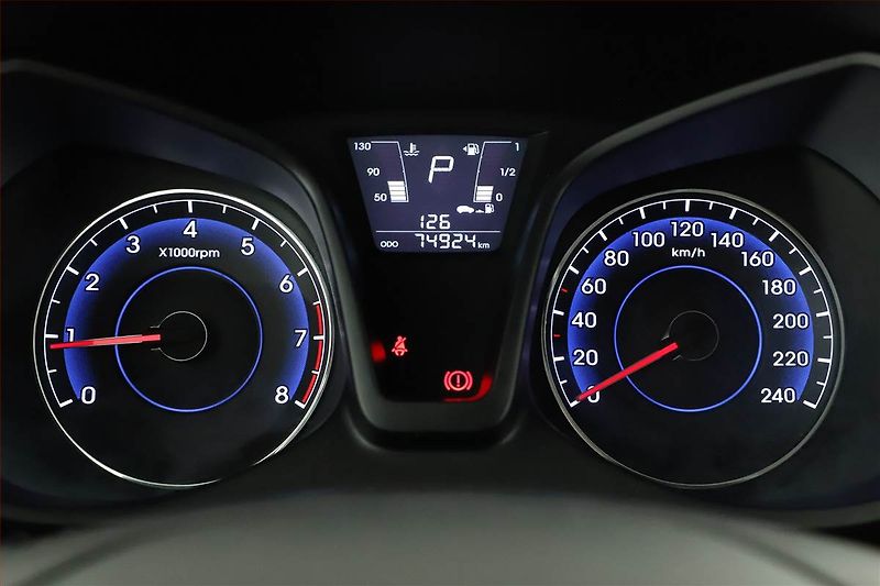 Hyundai ix20 (2014) 1.6 CVVT, Automat, Serv.kniha - fotka 7 z 16