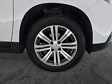 Peugeot 2008 (2018) 1.2 PureTech, Xenony, Tempomat - náhled 14