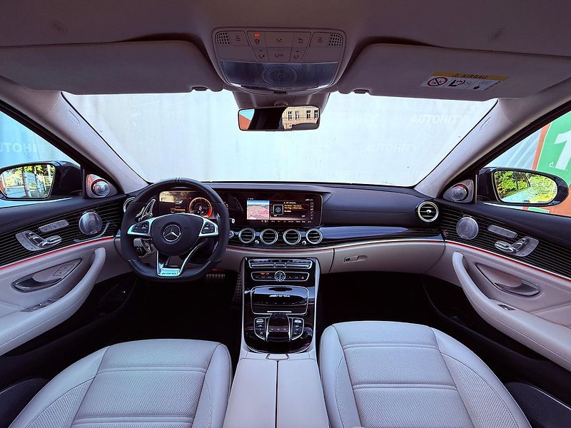 Mercedes-Benz Třídy E E 63 S 4MATIC+, ČR, 1.Maj - fotka 23 z 39