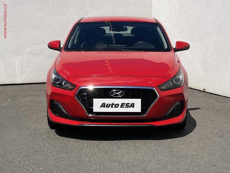 Hyundai i30 (2019) 1.4 T- GDI, ČR, AC, výhřev - fotka 2 z 19