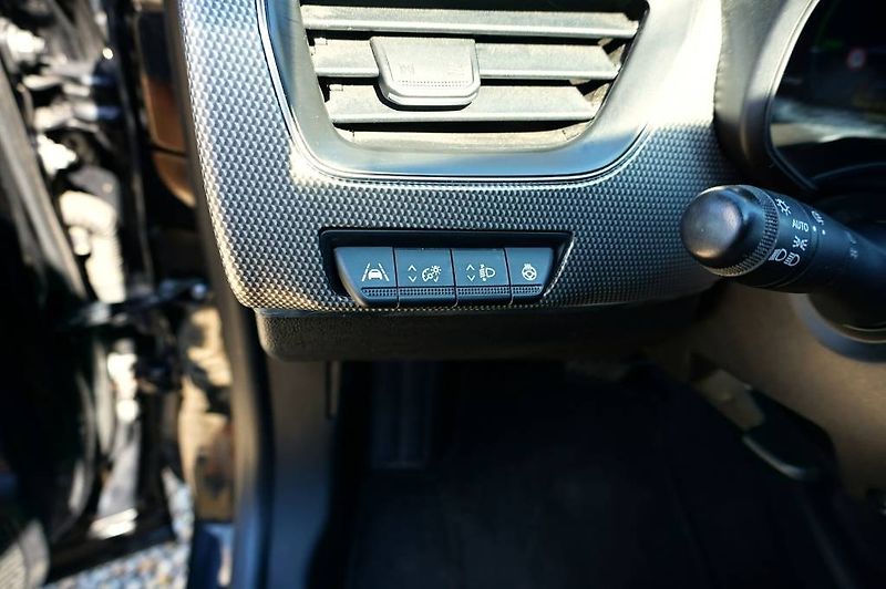 Renault Arkana (2021) INTENSE 1,6 E-TECH 105 kW - fotka 32 z 57
