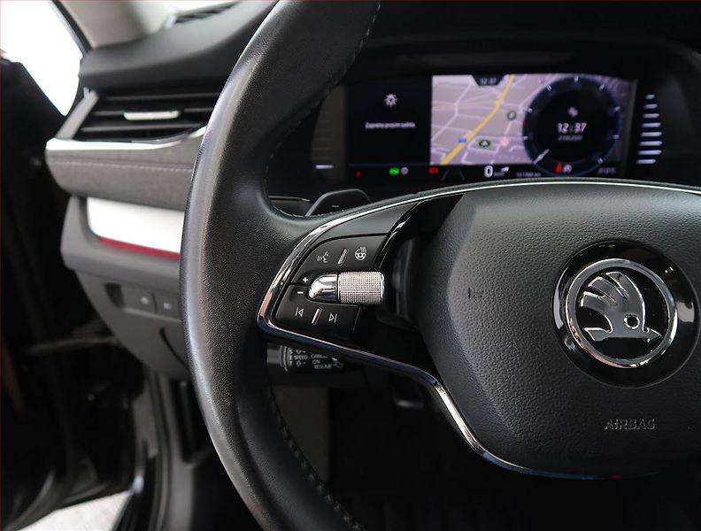 Škoda Octavia (2023) Ambition 2.0 TDI, Automat - fotka 25 z 31
