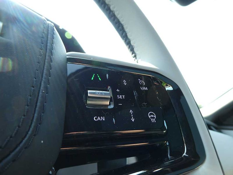 Land Rover Range Rover Velar 3,0 Dynamic SE D300 - fotka 20 z 40