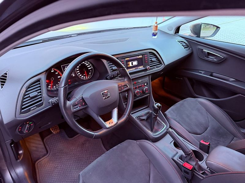 Seat Leon 1.4 TSi FR, Serviska - fotka 15 z 27