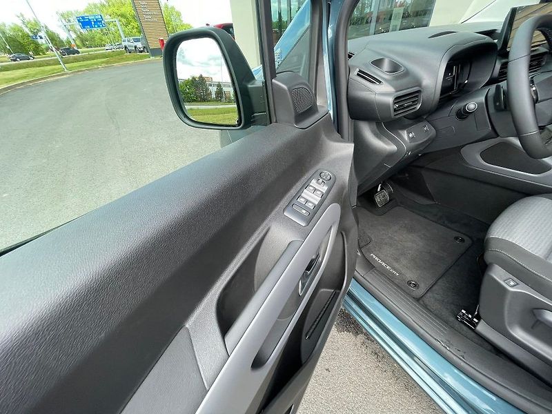 Toyota ProAce City Verso 1.5 D-4D A/T VIP 7S - fotka 12 z 29