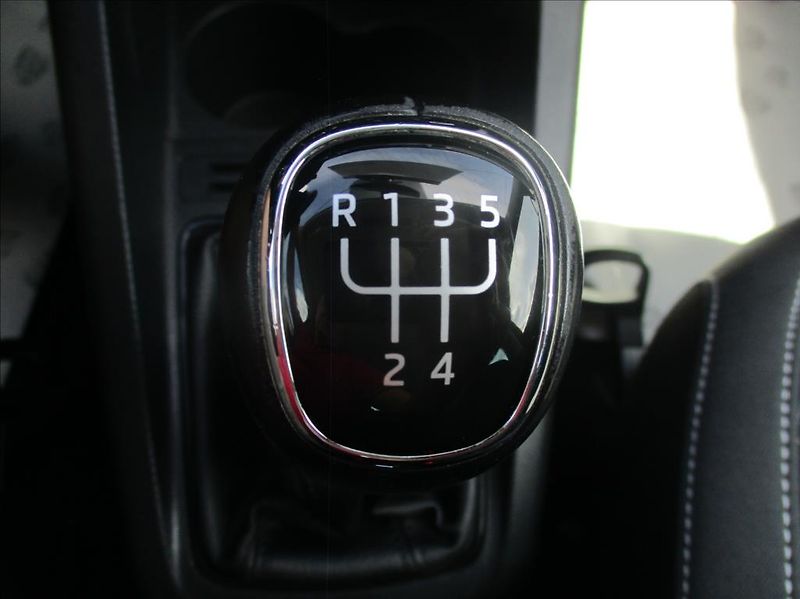 Škoda Fabia 1,0 TSI, serviska,DPH,1.maj,CZ - fotka 25 z 39