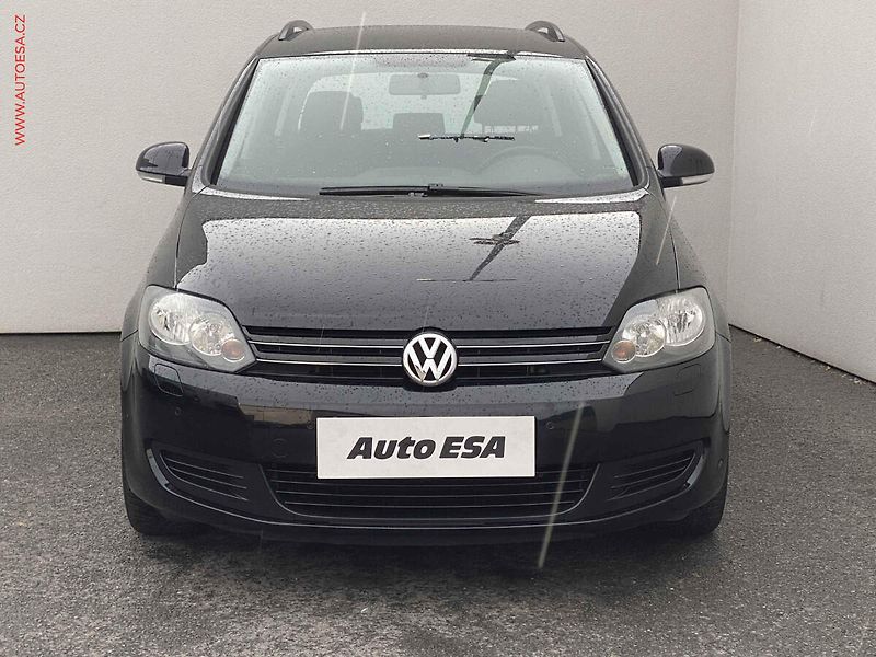 Volkswagen Golf Plus (2010) 1.6 i, Comfortline, park - fotka 2 z 16
