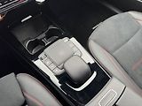 Mercedes-Benz CLA 200d AMG Line - náhled 17