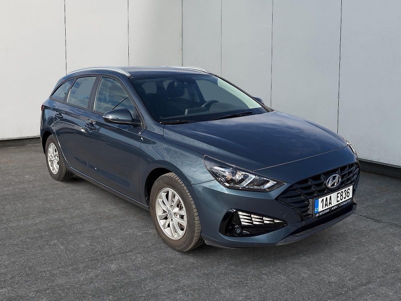 Hyundai i30 (2023) COMFORT 1.0TGDI 88kW CZ DPH - fotka 3 z 11