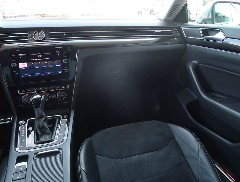 Volkswagen Arteon (2019) Elegance 2.0 TDI - fotka 8 z 22