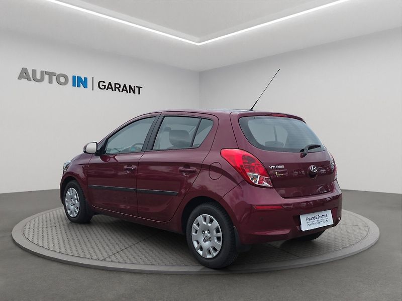 Hyundai i20 (2014) 1.2i 62kW, Klima - fotka 7 z 16