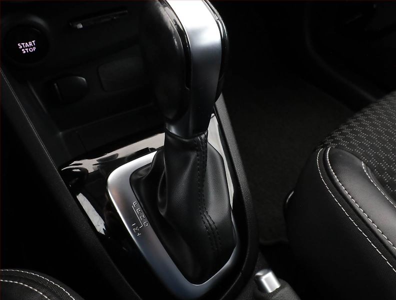 Renault Clio (2016) 1.2 TCe, Automat, Navi - fotka 12 z 18